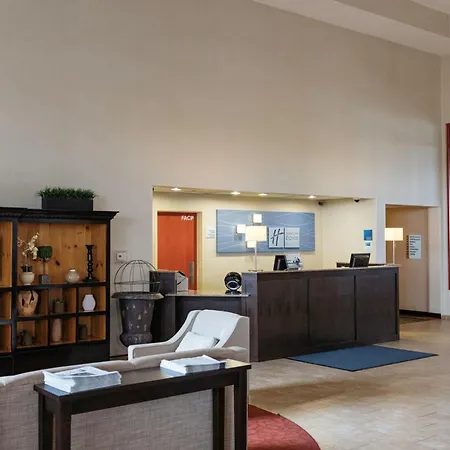 Holiday Inn Express & Suites - Olathe North By Ihg-2