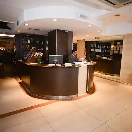 Up Viamonte Hotel-3
