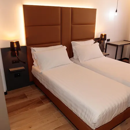 London Hotel-2
