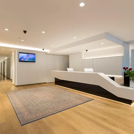 M Hotel-3