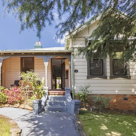 Hotel Blue & Cottages Katoomba-3
