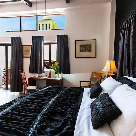 Garlands Del Rio Riverside Boutique Hotel-2