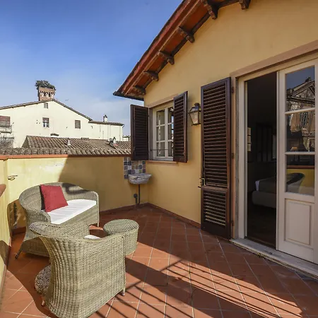 The Tuscanian Hotel-3
