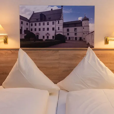 Hotel Am Schloss-3