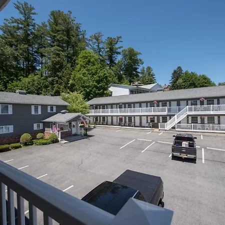 Adirondack Retreat Inn & Suites-2