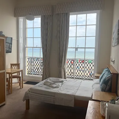 The Edenhurst Guesthouse-3