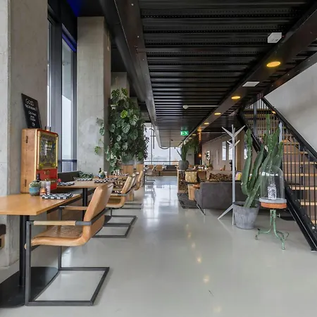 Leonardo Hotel Groningen-2