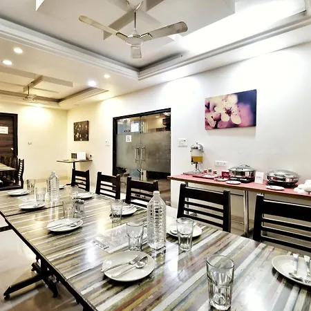 Hotel Aerocity Purple Orchid-2