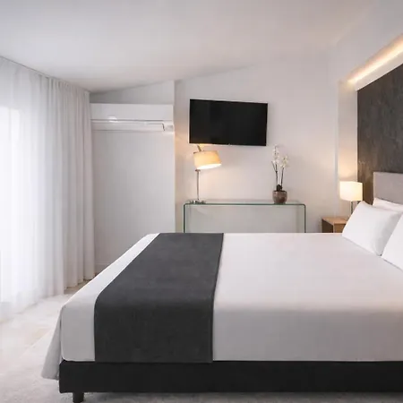 Hostal Apartamentos Abril-2