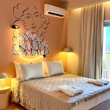 Tree Of Life Art Hotel-2