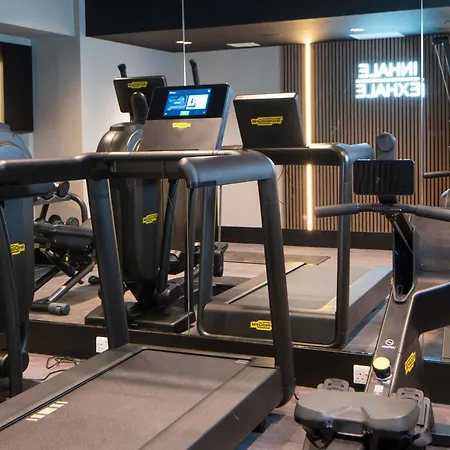 Ibis Styles London Gatwick Airport-3