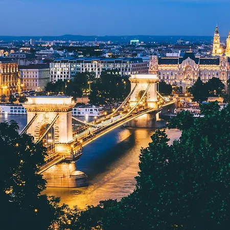 Roombach Hotel Budapest Center-2