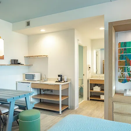 Universal'S Endless Summer Resort - Dockside Inn And Suites-2