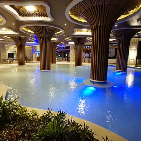 Central Park Reef Resort-2