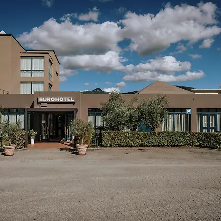 Euro Hotel-2