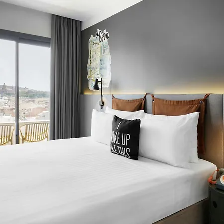 Moxy Barcelona-3