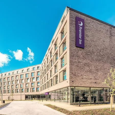 Premier Inn Lübeck City Centre-3