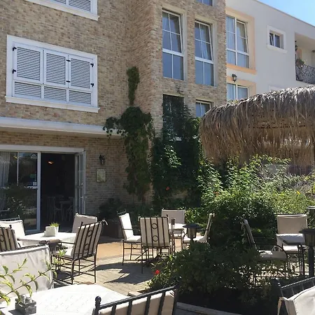 The Step Family Hotel-3