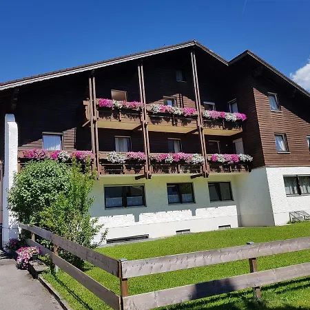 Alpenlandhaus-3