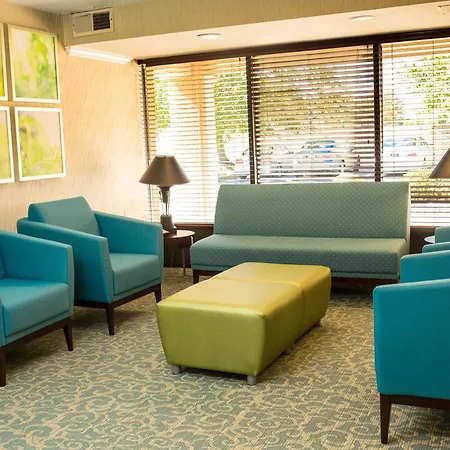 Days Inn By Wyndham Newark Wilmington-3