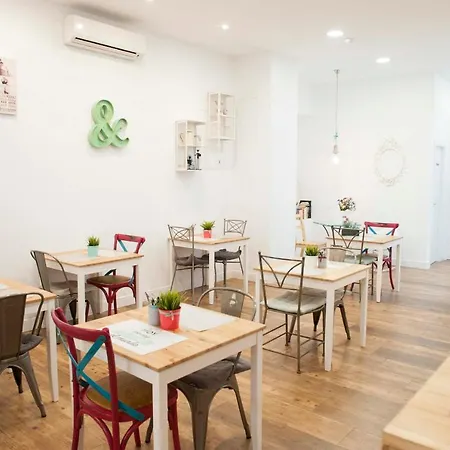 Hotel Smile & Co Hostal Boutique-2