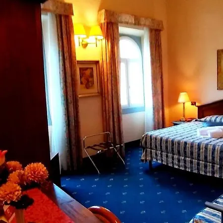 Hotel Enza-2