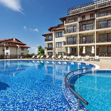 Relax Holiday Complex & Spa-3