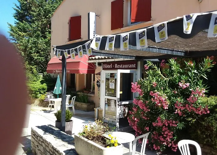 Logis Hotel Le Relais du Serre Dieulefit
