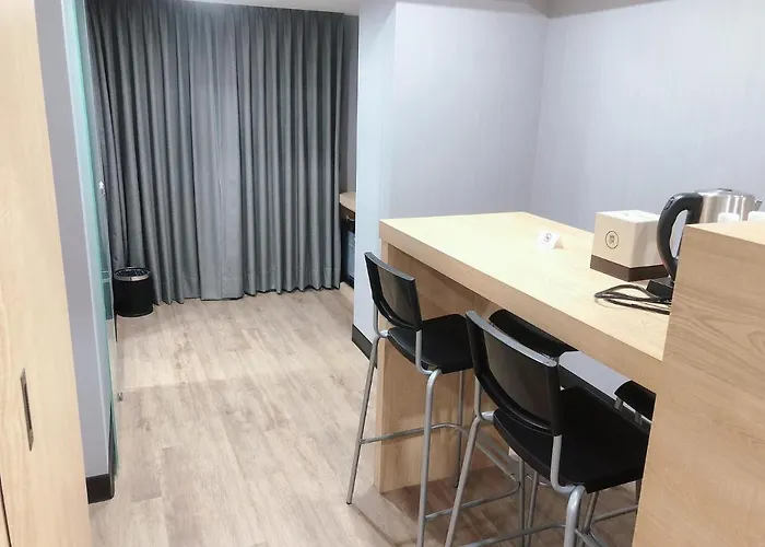 CY Hotel