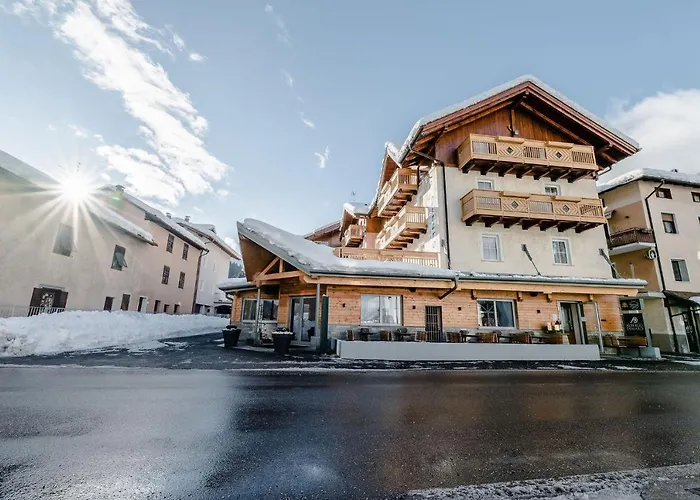 Albergo Dimaro Wellness Hotel