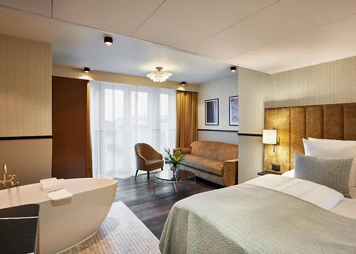 WIDE Hotel