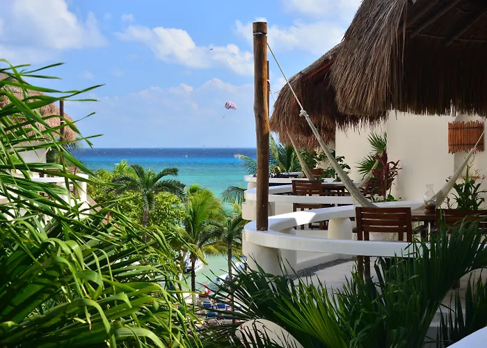 Playa Palms Beach Hotel
