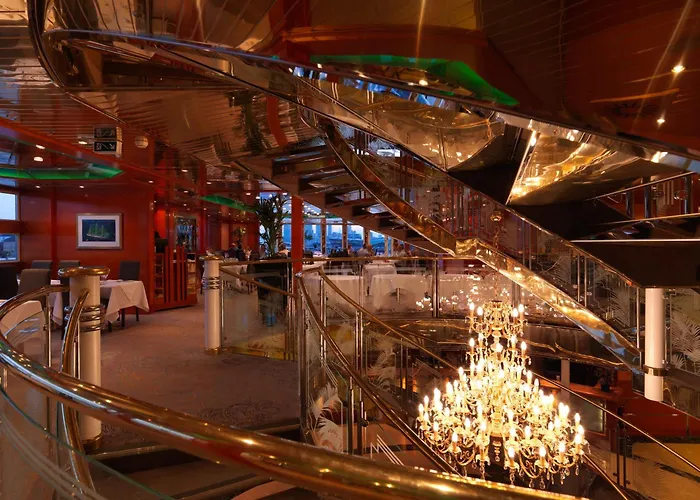 Sunborn London Yacht Hotel