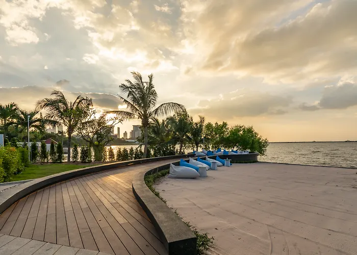 Naklua Beach Resort Pattaya