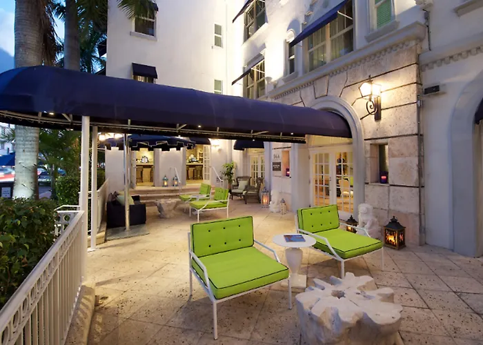 Blue Moon Hotel