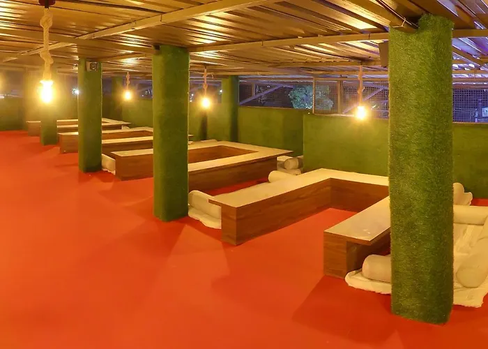 Hotel Rain Sky Inn