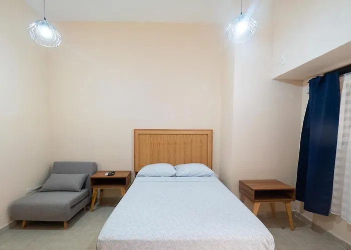 Nido Colibrí - Private Rooms&hostel Dorms in Remate de Paseo Montejo