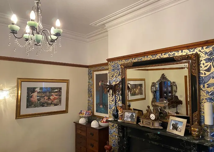 Elm Tree Lodge