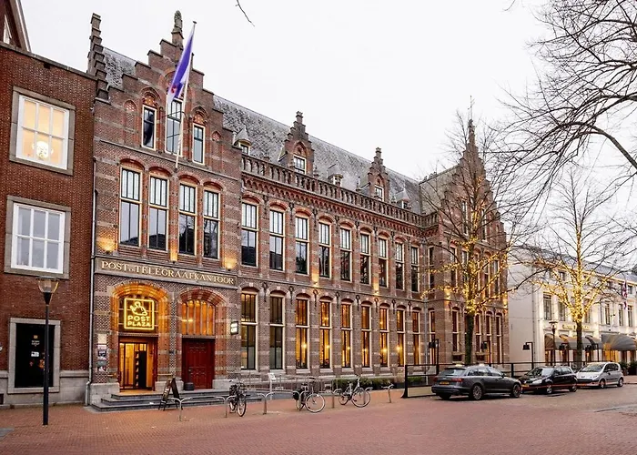 Post-Plaza Hotel & Grand Cafe