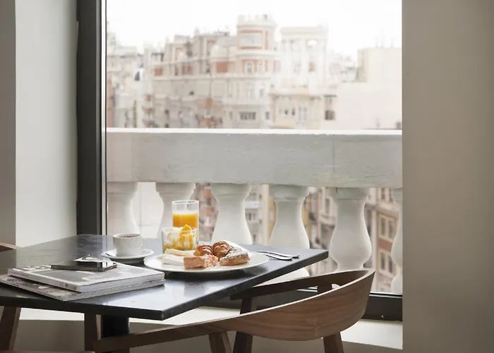 Dear Hotel Madri