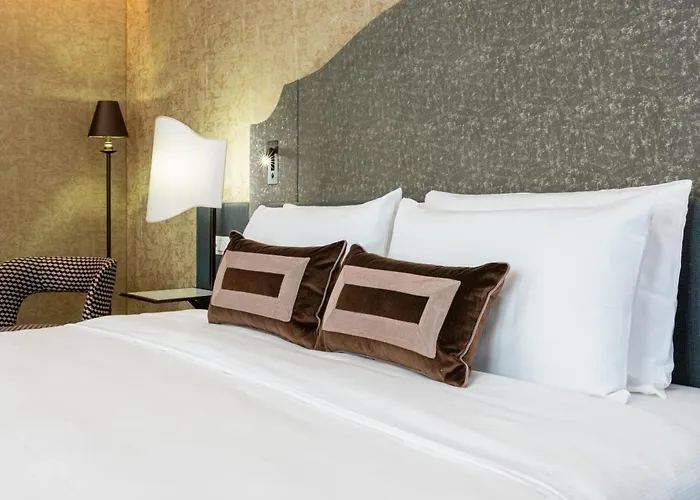 Acca Hotel
