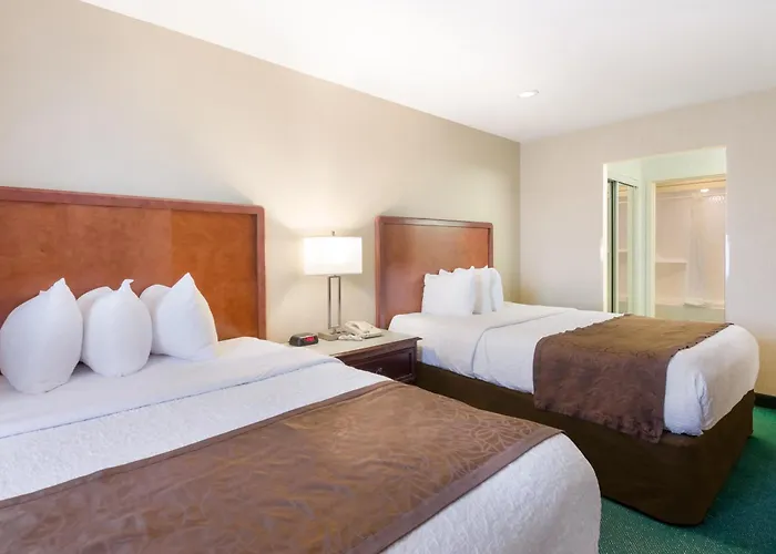 Mainstay Suites Roanoke Airport