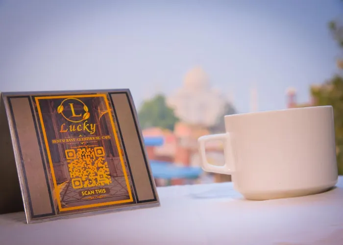 Lucky Restaurant & Guest House Near Taj Mahal