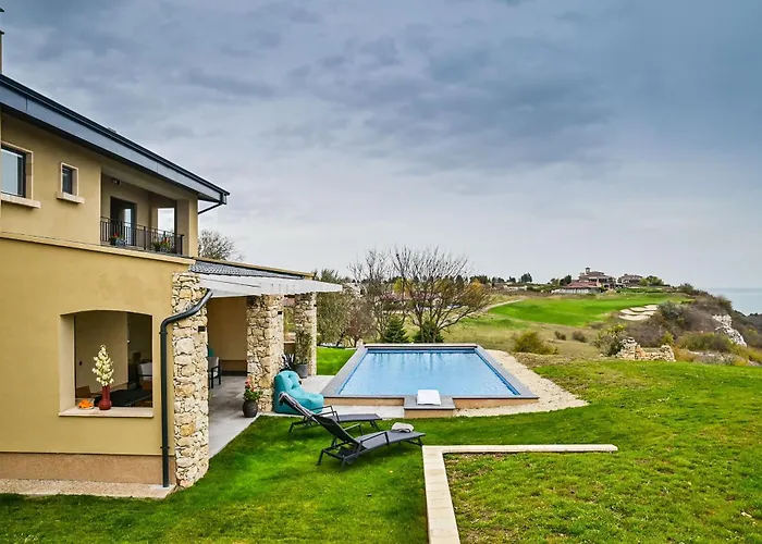 Blacksearama Golf & Villas