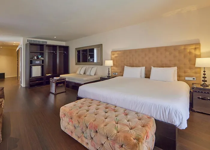 Puro Hotel Oasis Urbano
