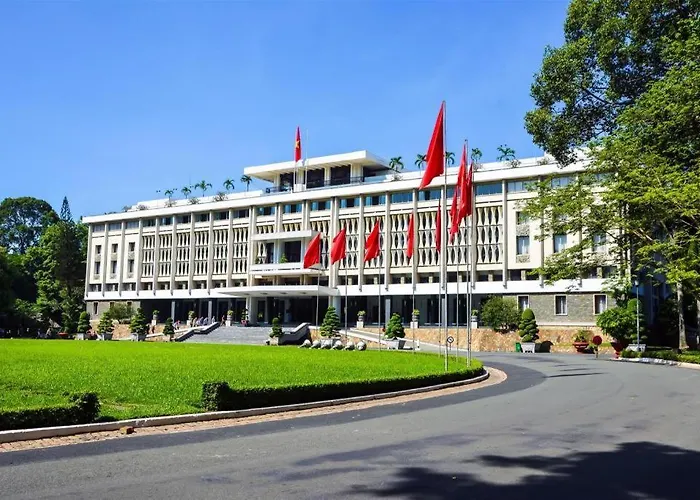 A&Em Signature Hotel