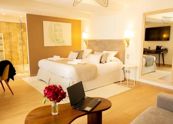 Le Central Boutique Hôtel