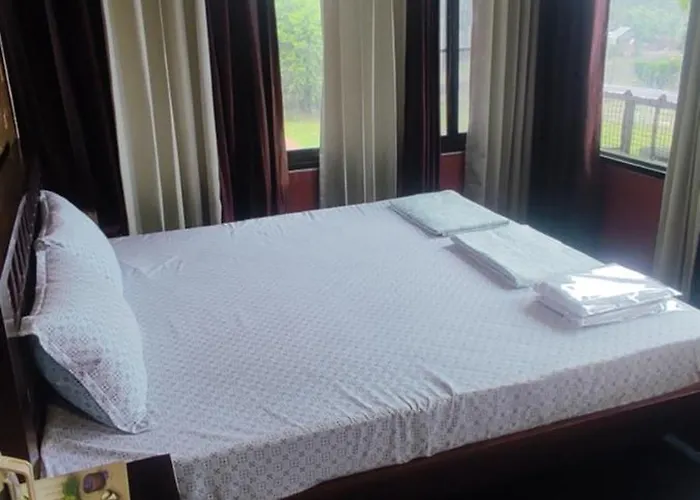 Sukh Sagar Hotel