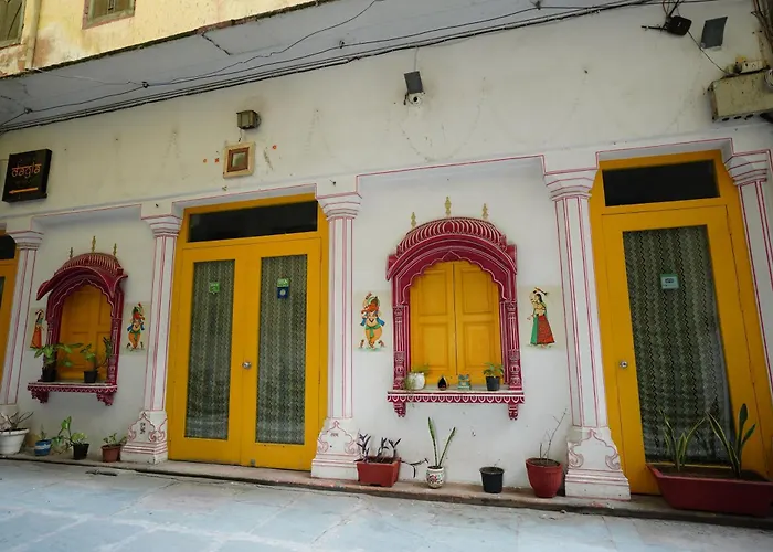 Haveli Kalwara - A Heritage Hotel