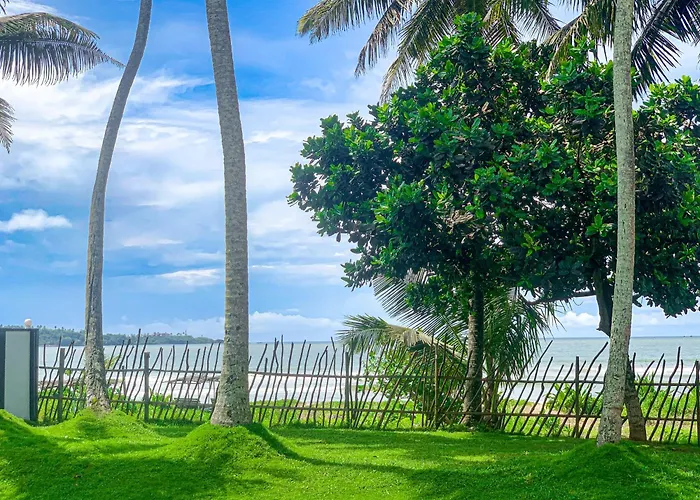 360 Surf Weligama Bay Hotel